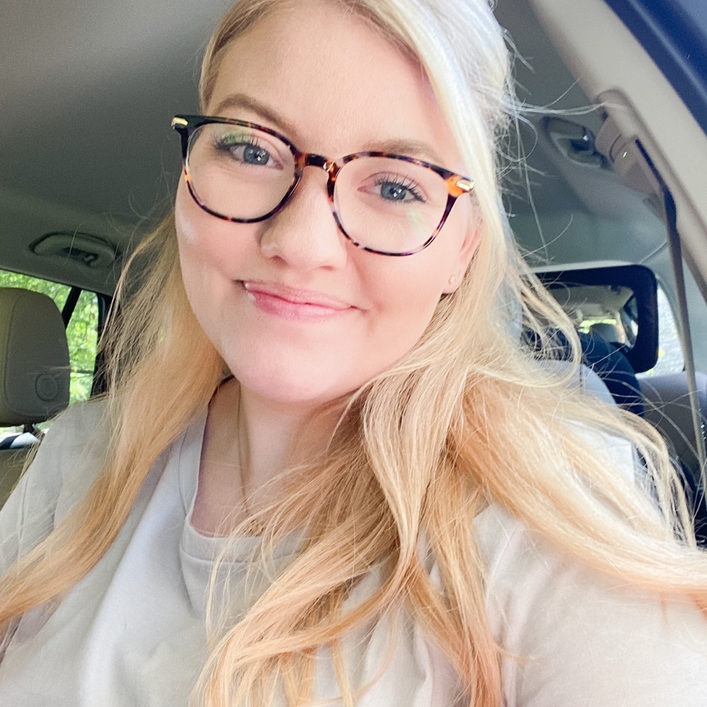 Meet your Posher, Victoria